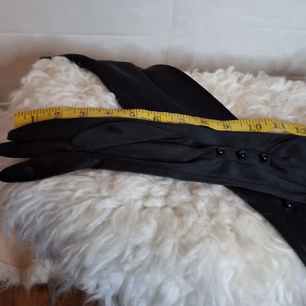 Vintage Black Opera Length Button Closure Gloves S/ 0